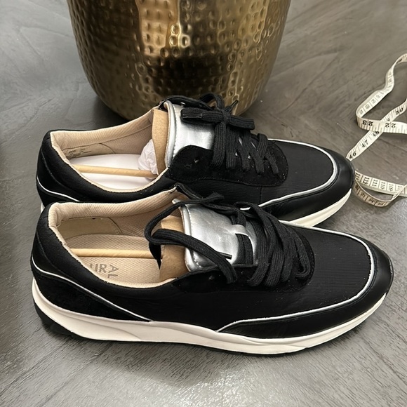 Naturalizer  Sarina Sneakers Black (WIDE) - Picture 5 of 12